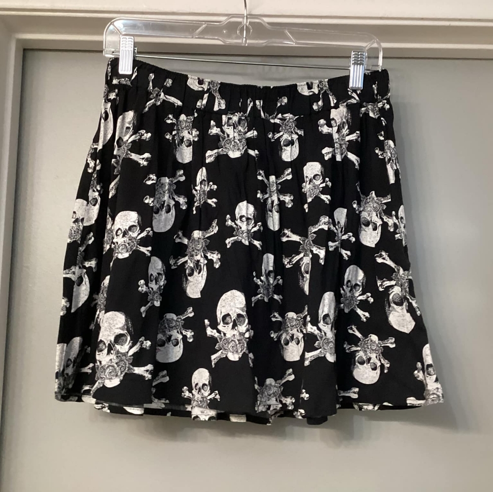Hot Topic Skull Bones Flower Skirt